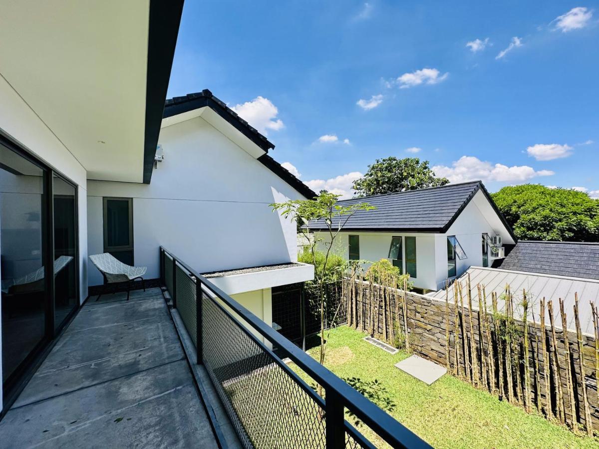 Bungalow Homes Bandung Exterior photo